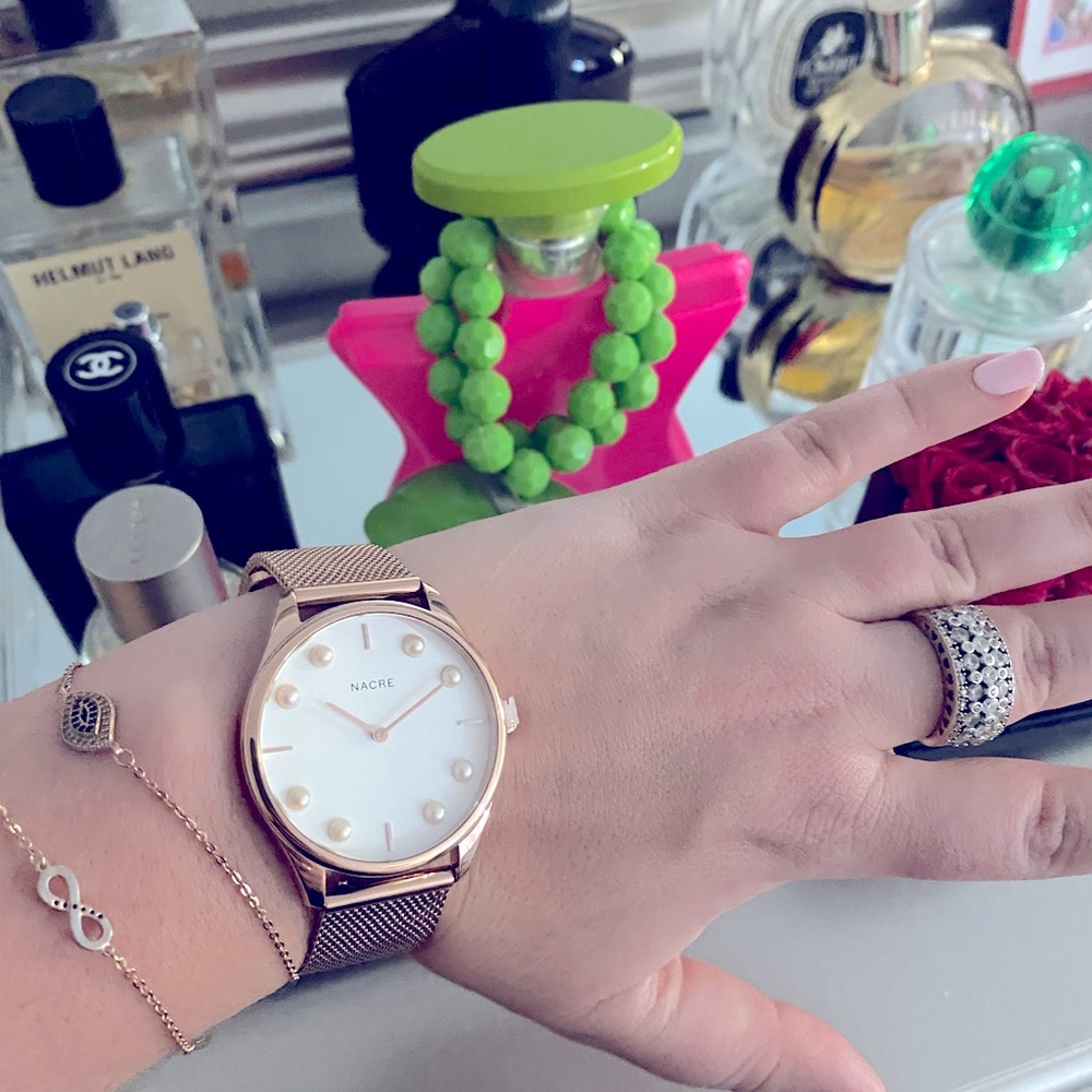Nacre Watch with Pearl and Rose Gold Mesh Strap